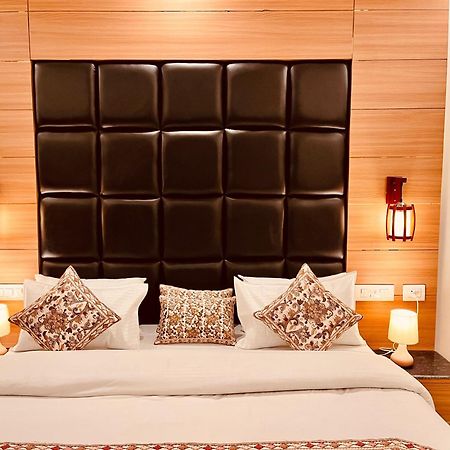 Hotel Hill View, Mussoorie - Near Jw Marriott Mussoorie, M 77377-32479 Exterior photo