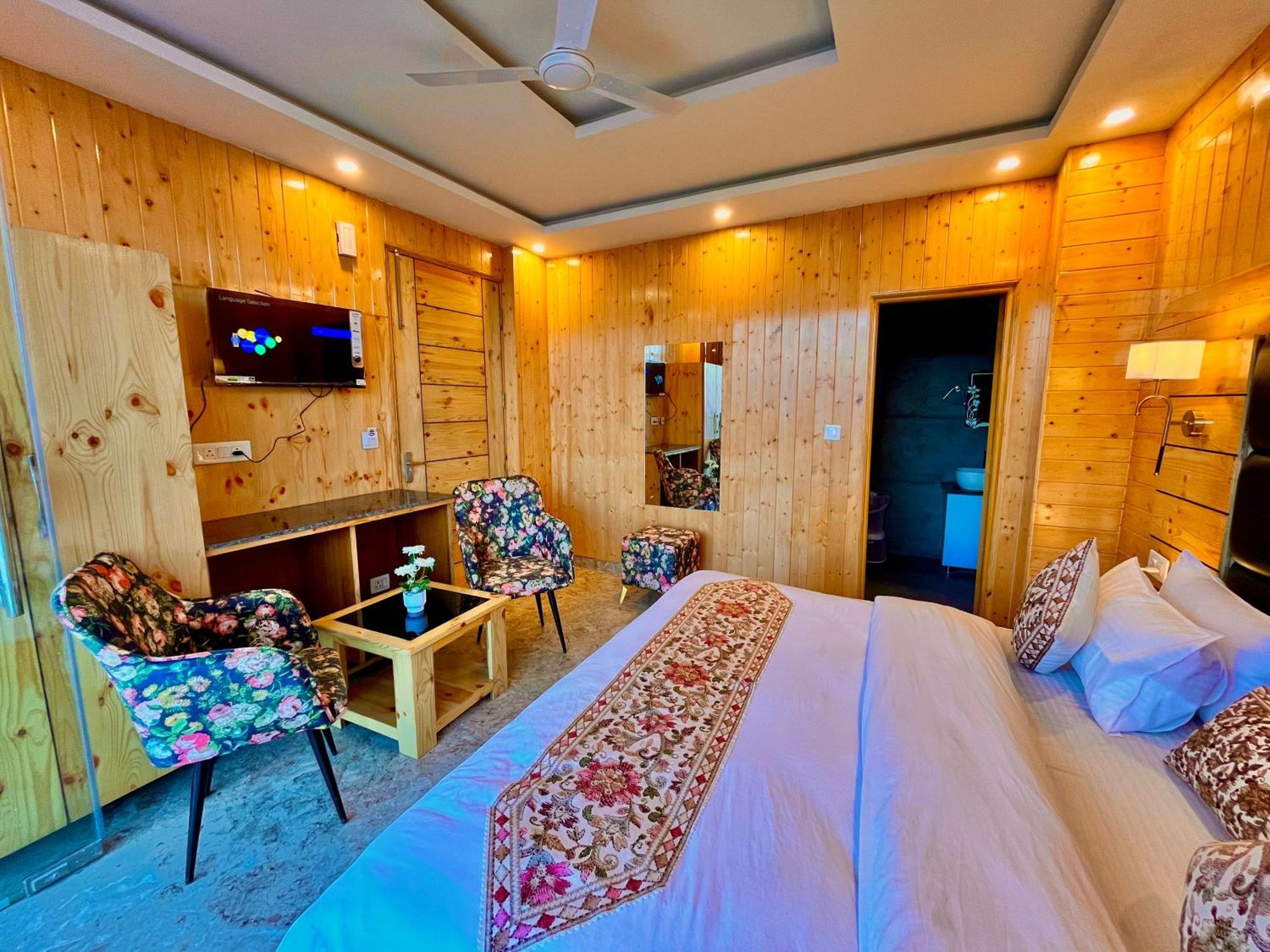 Hotel Hill View, Mussoorie - Near Jw Marriott Mussoorie, M 77377-32479 Exterior photo