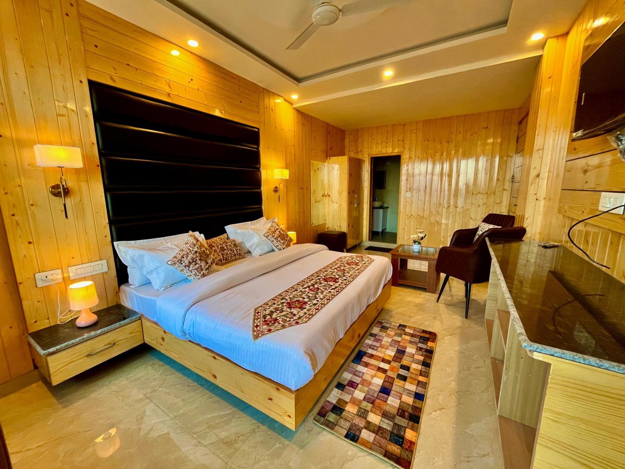 Hotel Hill View, Mussoorie - Near Jw Marriott Mussoorie, M 77377-32479 Exterior photo