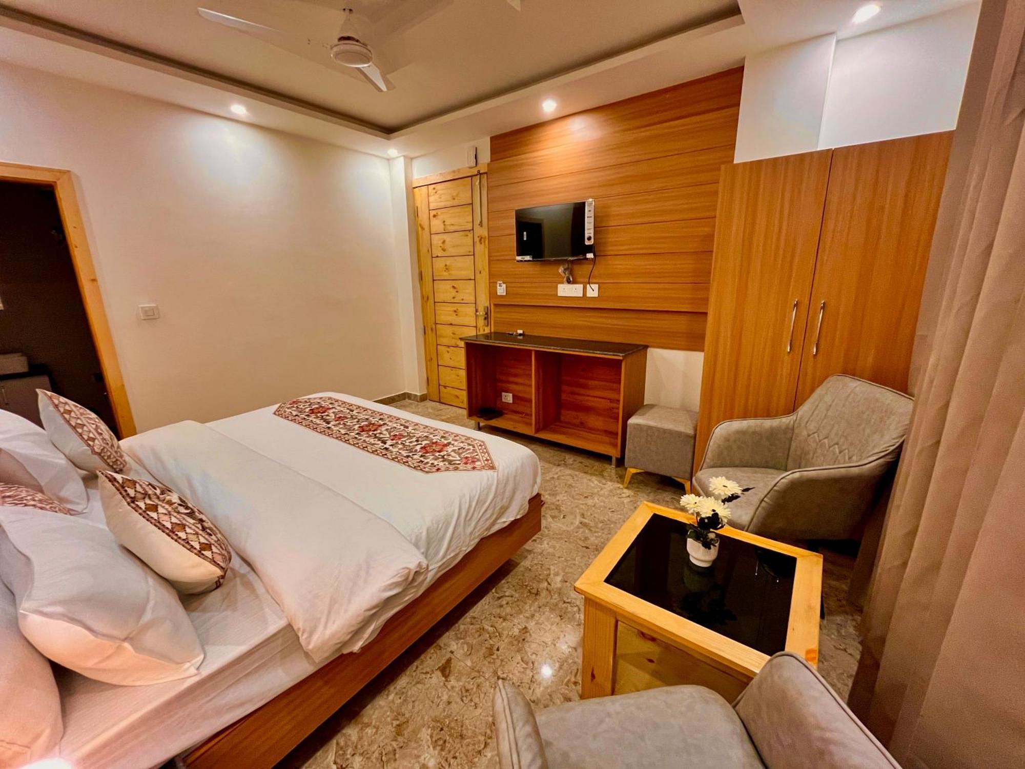 Hotel Hill View, Mussoorie - Near Jw Marriott Mussoorie, M 77377-32479 Exterior photo