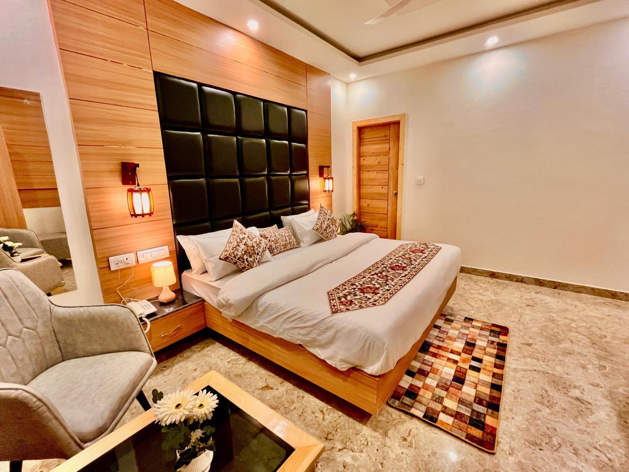 Hotel Hill View, Mussoorie - Near Jw Marriott Mussoorie, M 77377-32479 Exterior photo